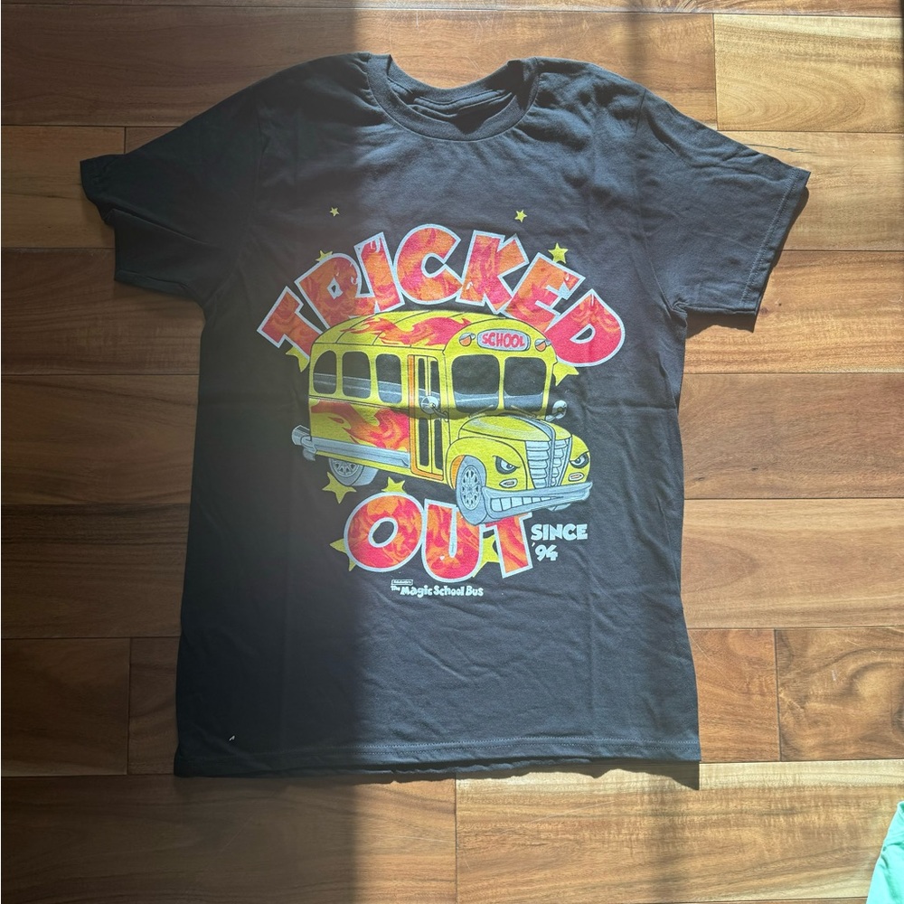 Vintage MAGIC SCHOOL BUS fricked out black graphics tee